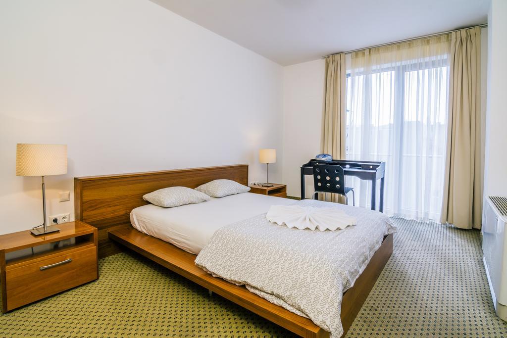 City Gardens Hotel & Wellness Budapeste Exterior foto